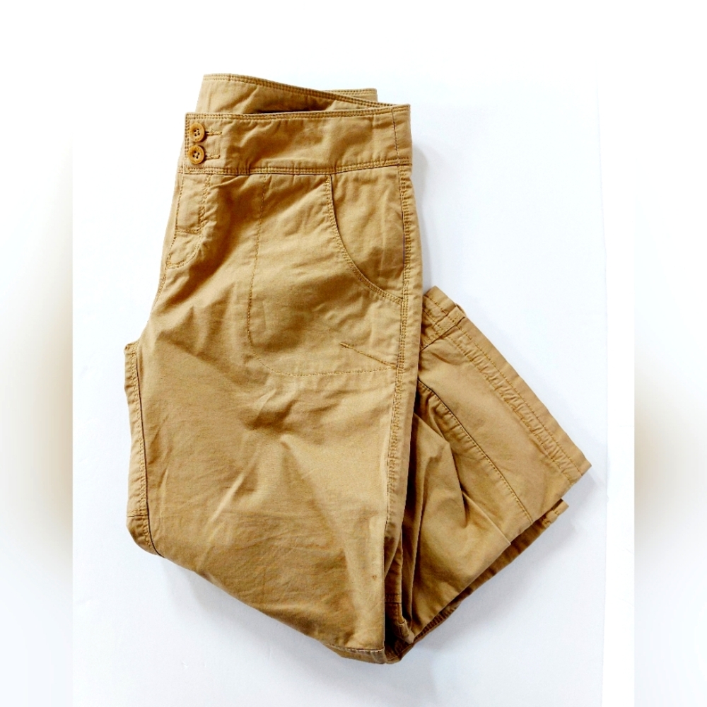 Khaki Cargo Capri Pant size 4‎ The North Face style #AXMT Women's